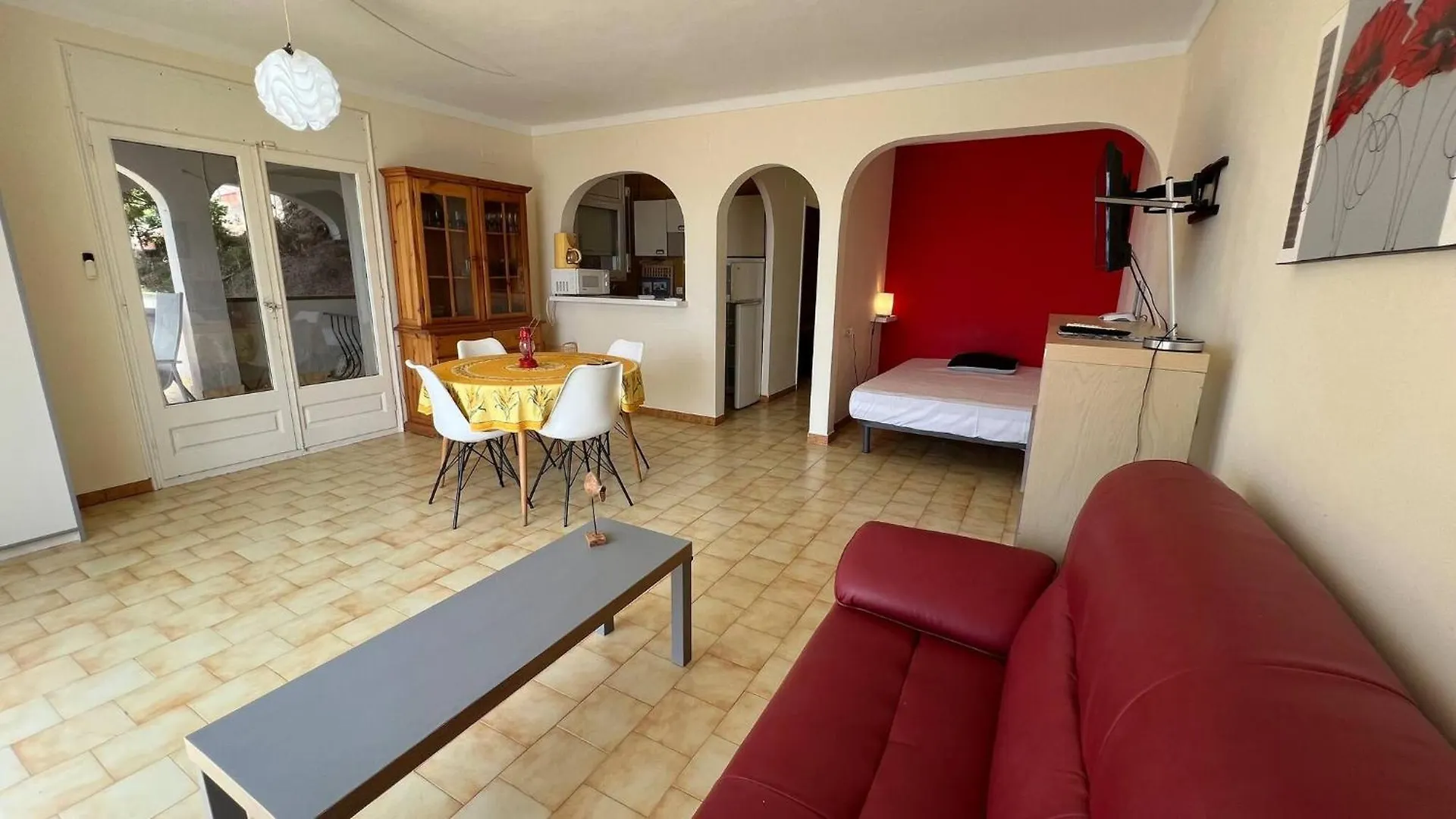 Apartamento En Roses Con Preciosas Vistas Del Mar Ap2 0*,  España