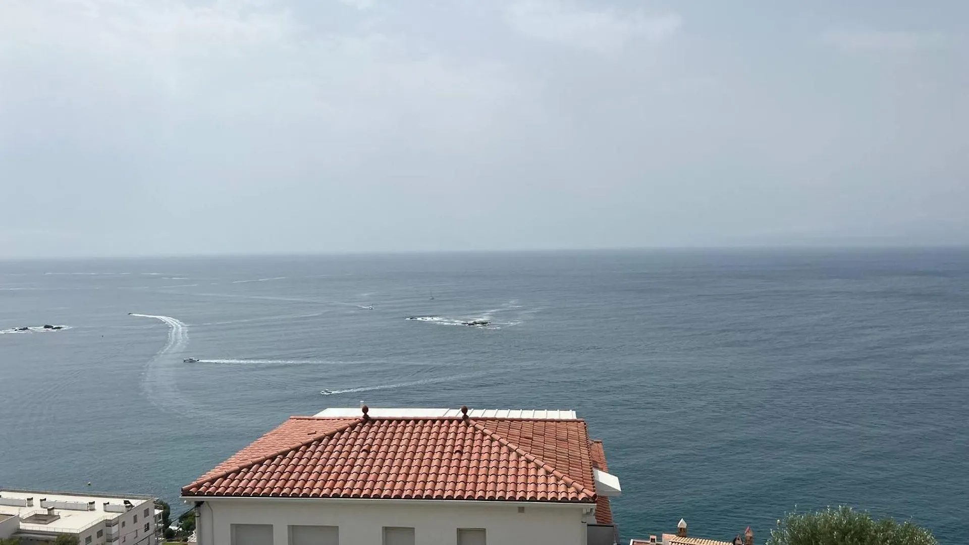 Apartamento En Roses Con Preciosas Vistas Del Mar Ap2