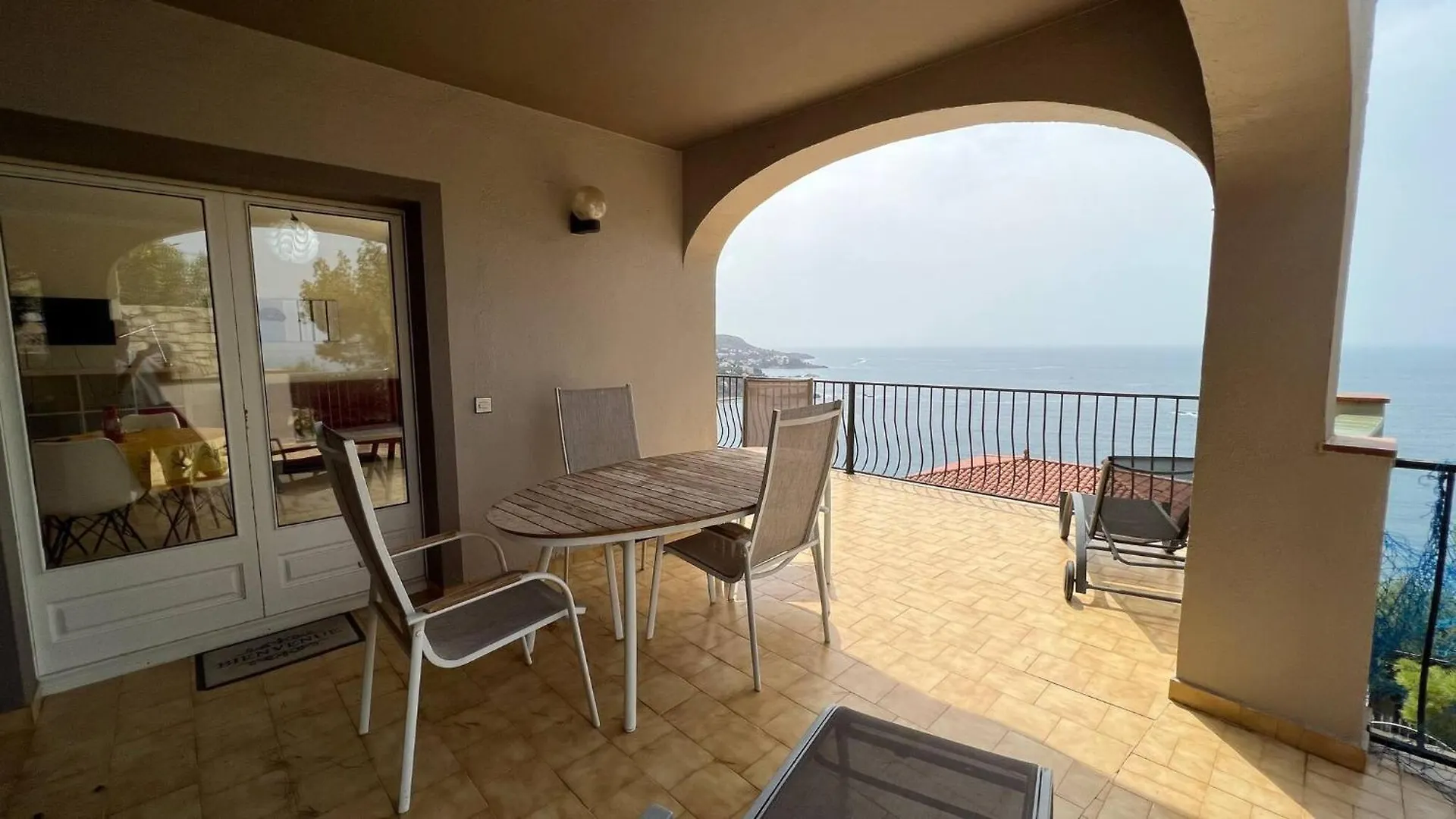 Apartamento En Roses Con Preciosas Vistas Del Mar Ap2